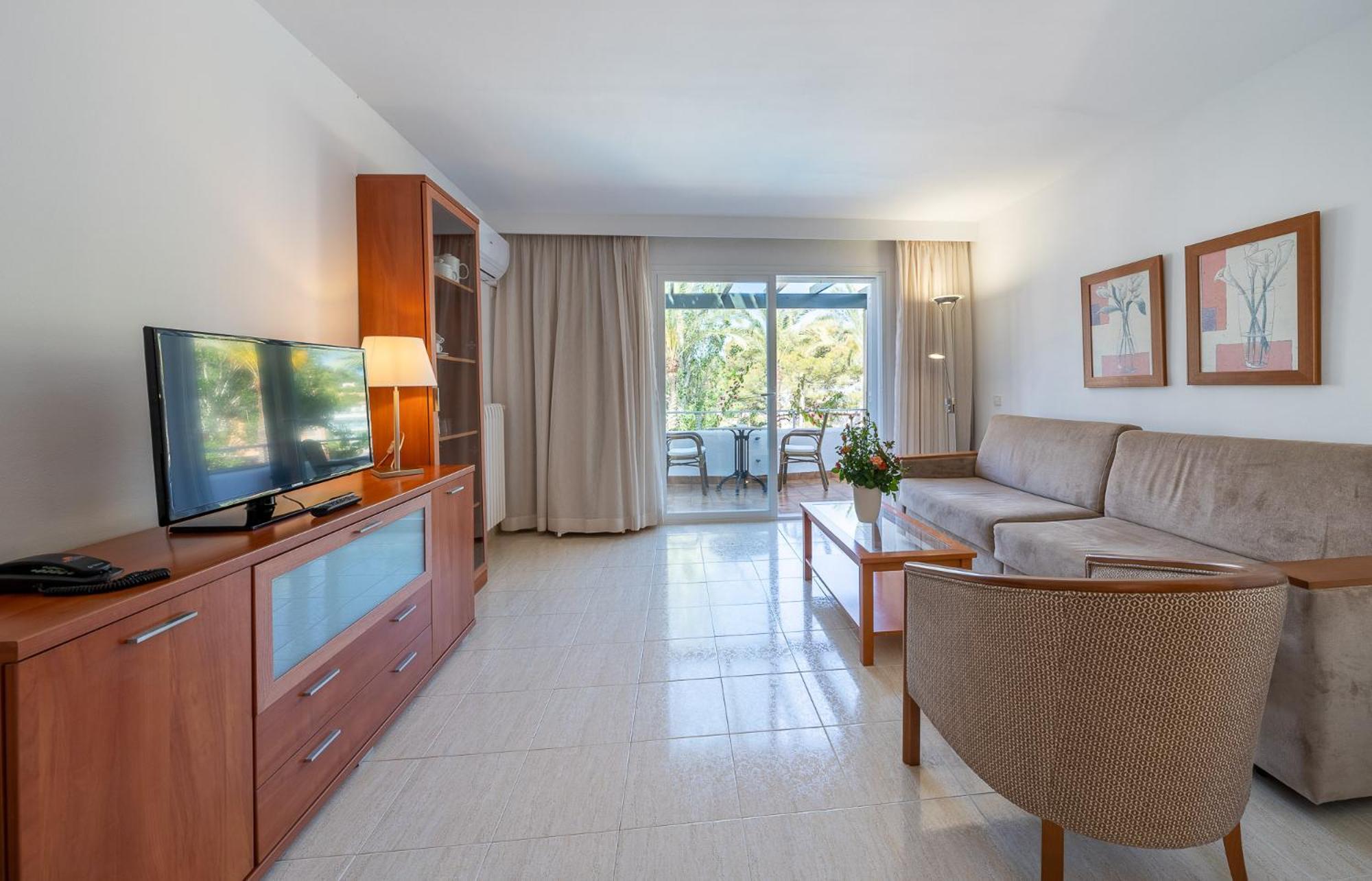 Tilos Apartahotel